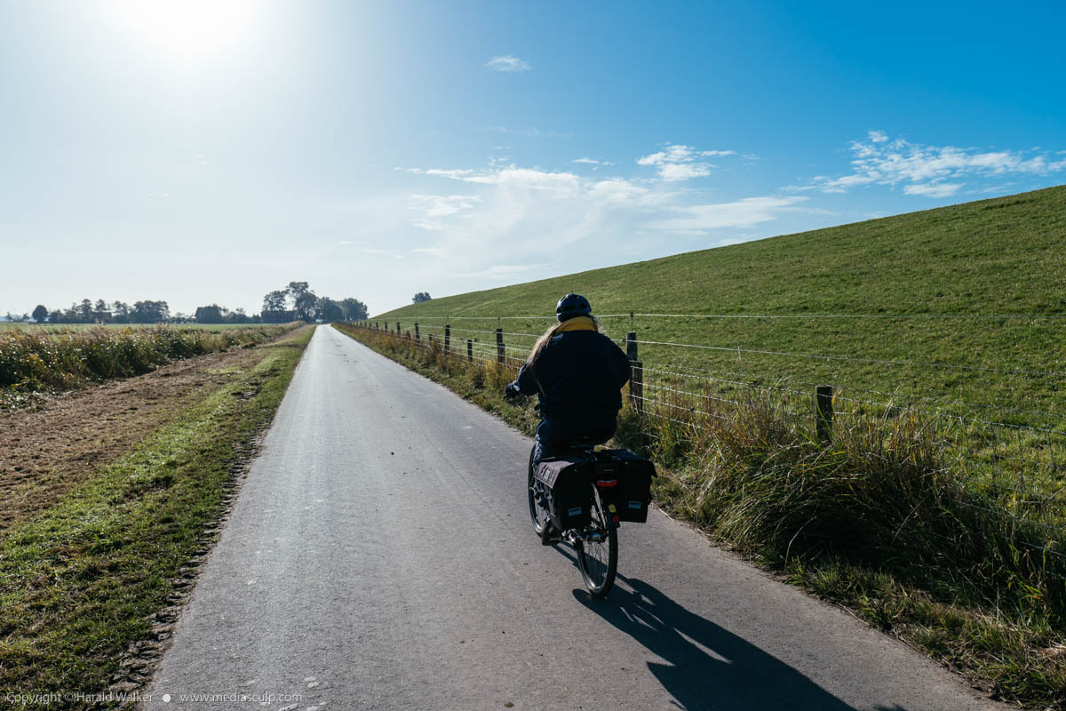 Stock photo of On the Weser cycle path