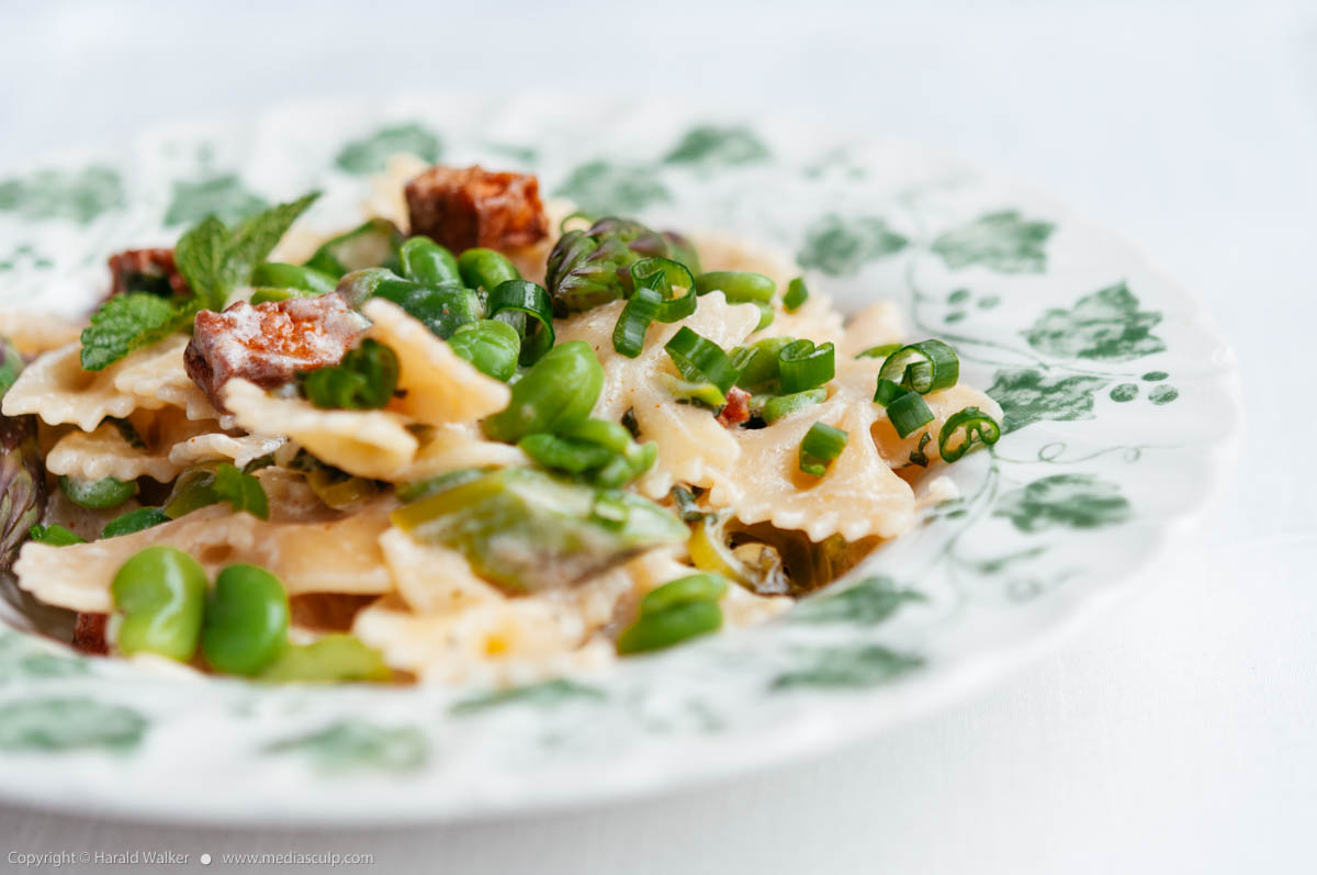 Stock photo of Asparagus, Fava Bean & Smoked Tofu Pasta