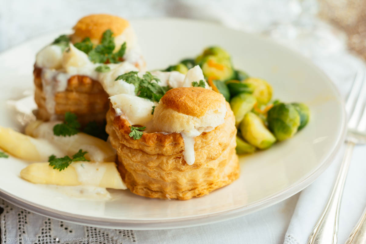 Stock photo of Puff Pastry Shells with Creamy Asparagus and Chervil