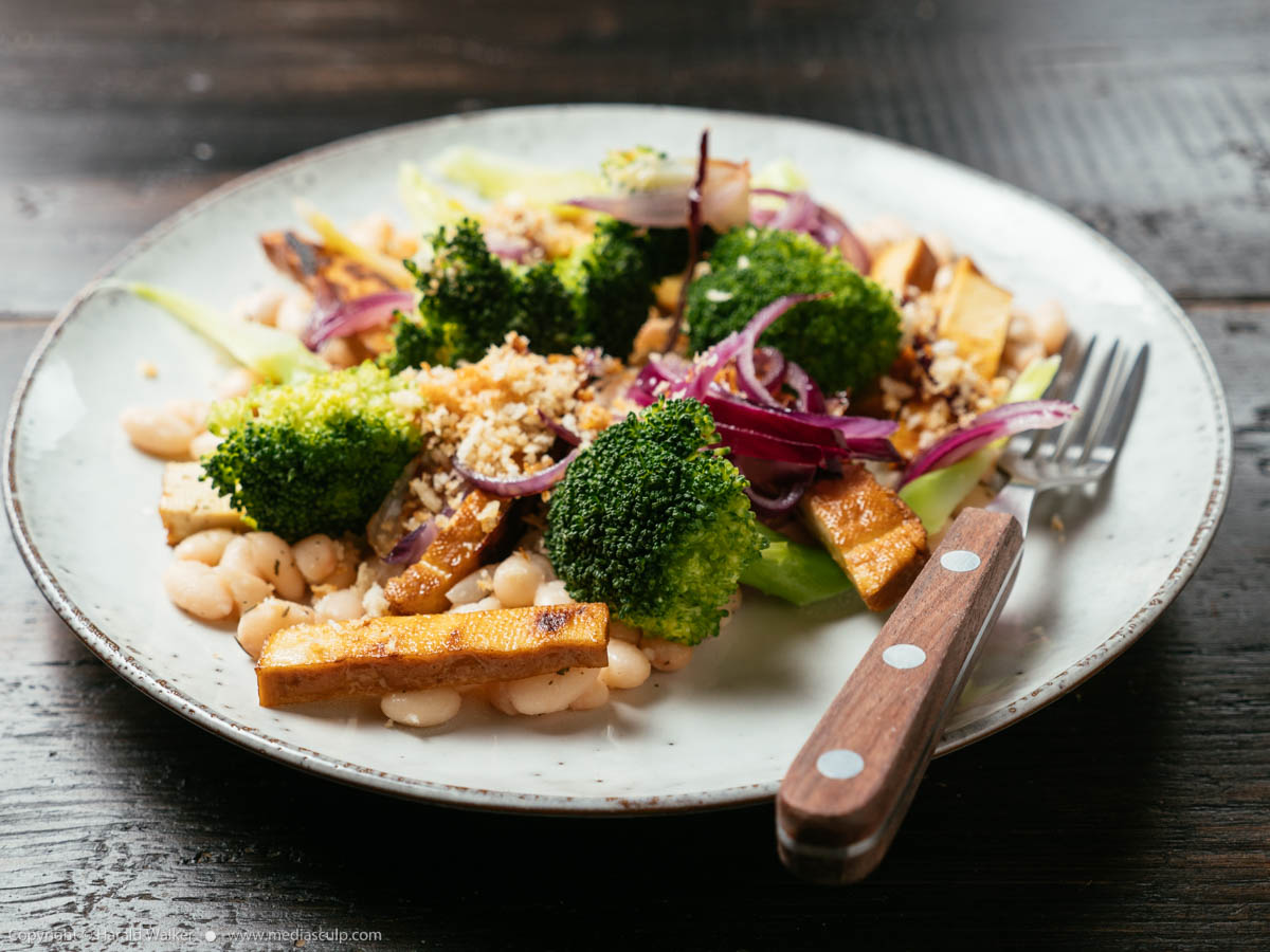 Stock photo of White Beans and Smokey Tofu with Broccoli